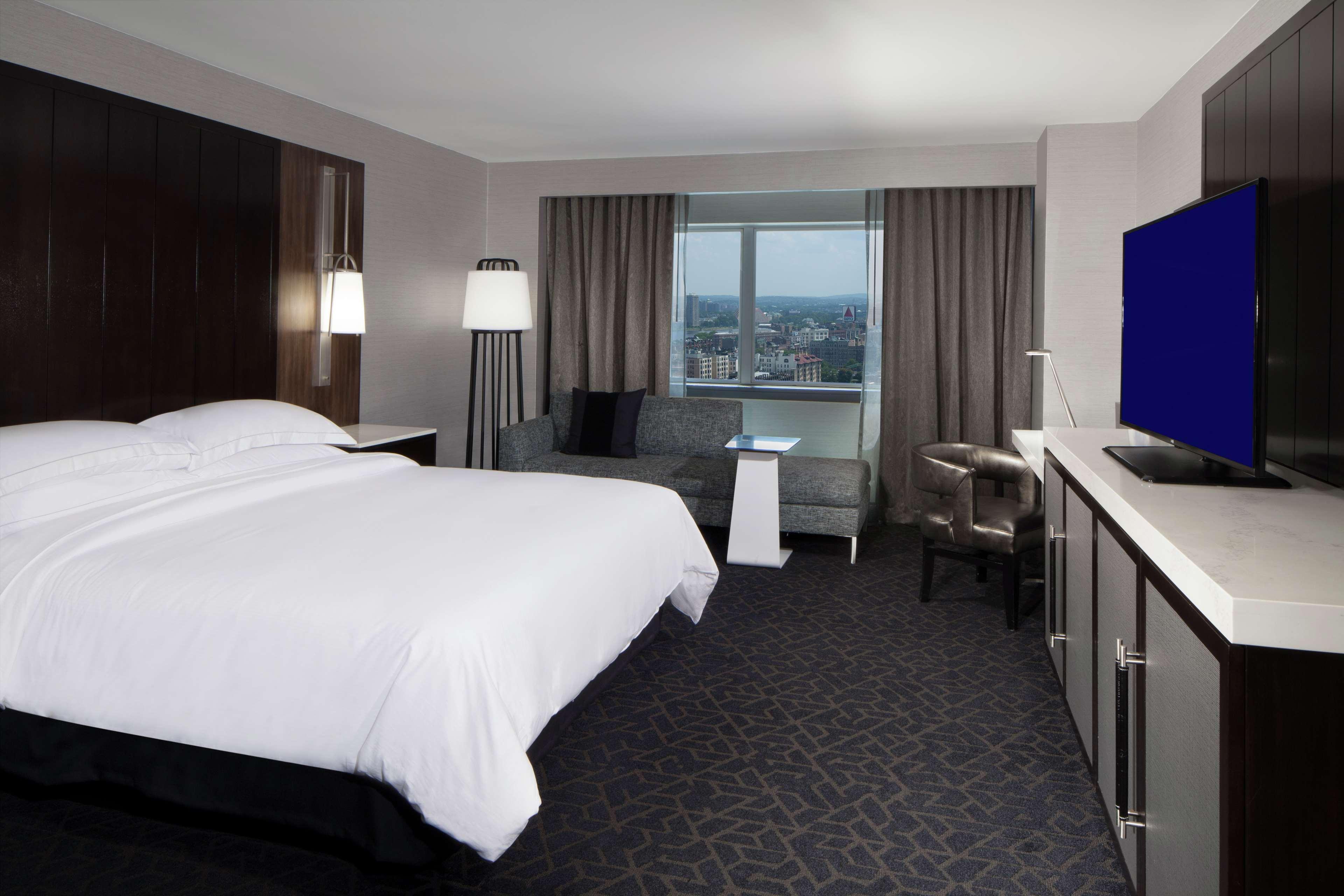 Hilton Boston Back Bay Hotel Екстериор снимка