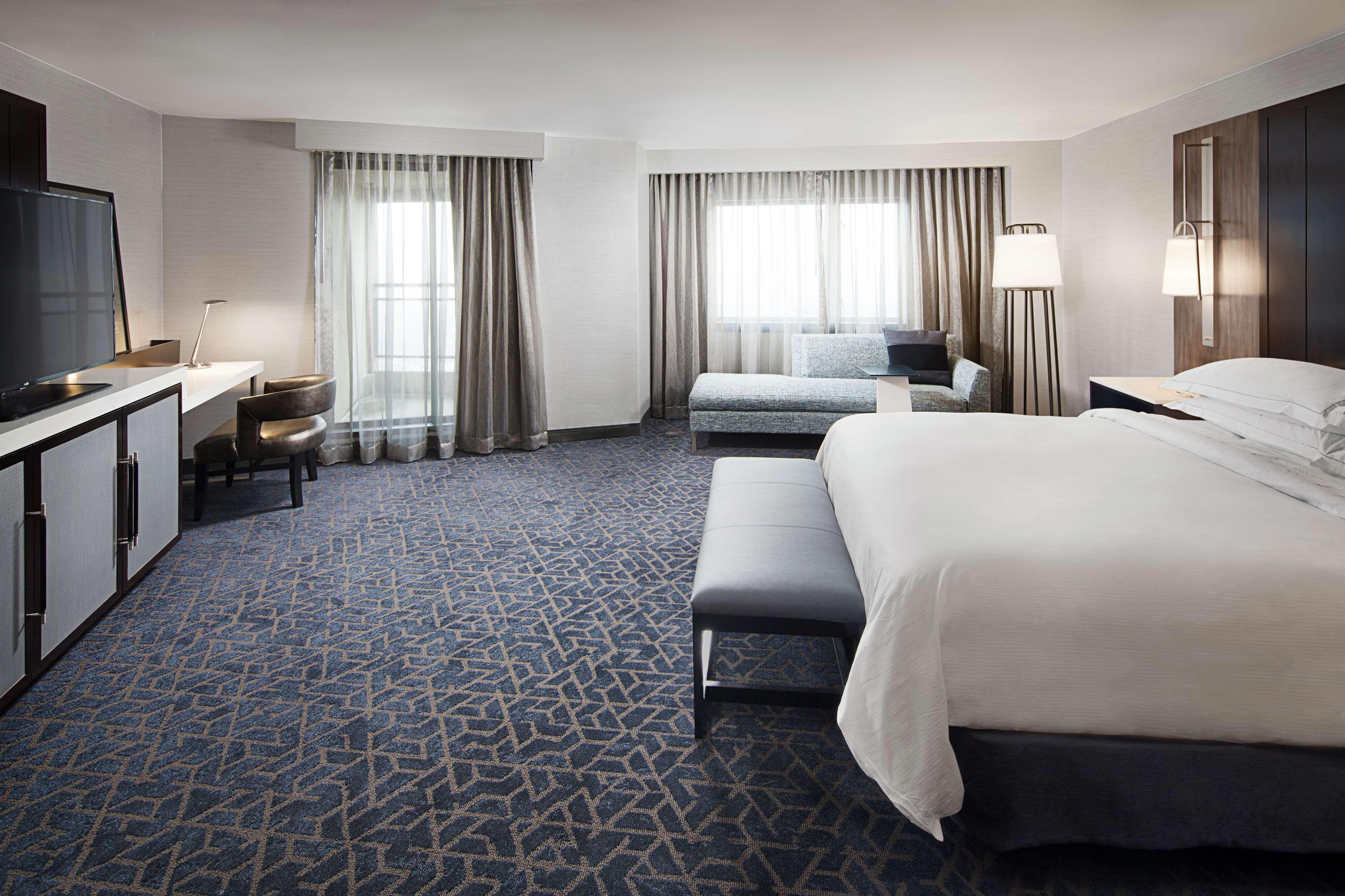 Hilton Boston Back Bay Hotel Екстериор снимка