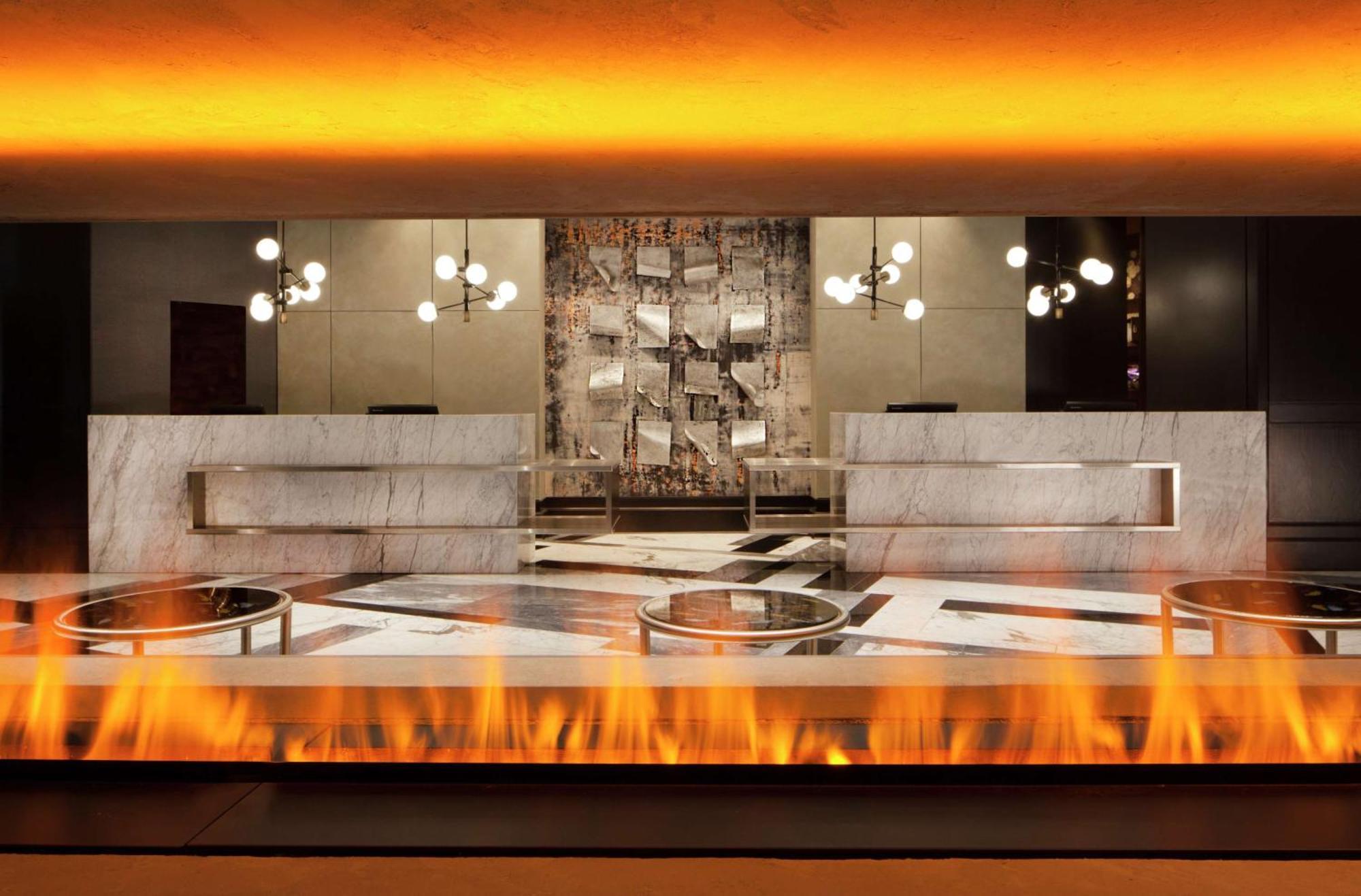 Hilton Boston Back Bay Hotel Екстериор снимка