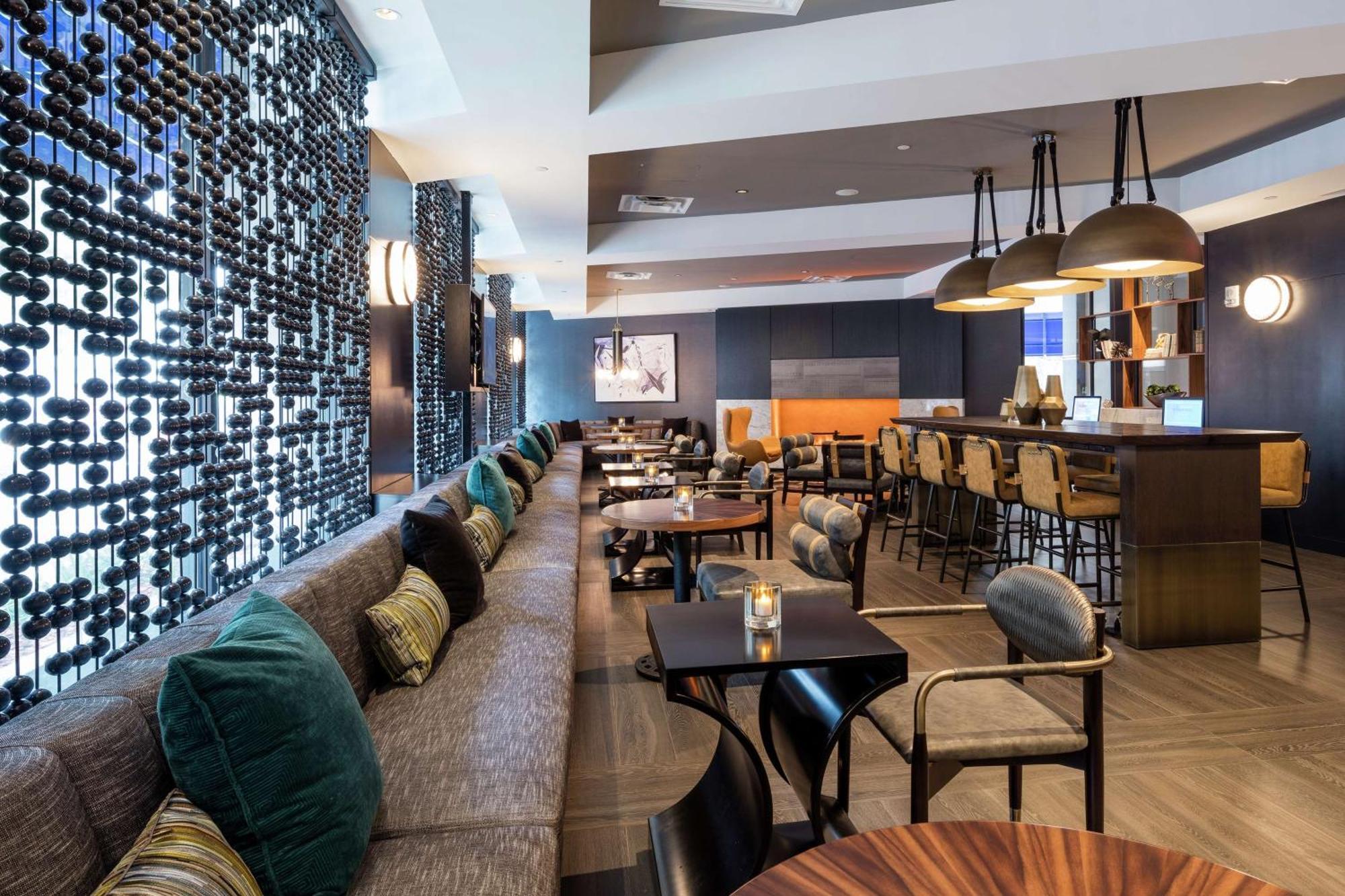 Hilton Boston Back Bay Hotel Екстериор снимка